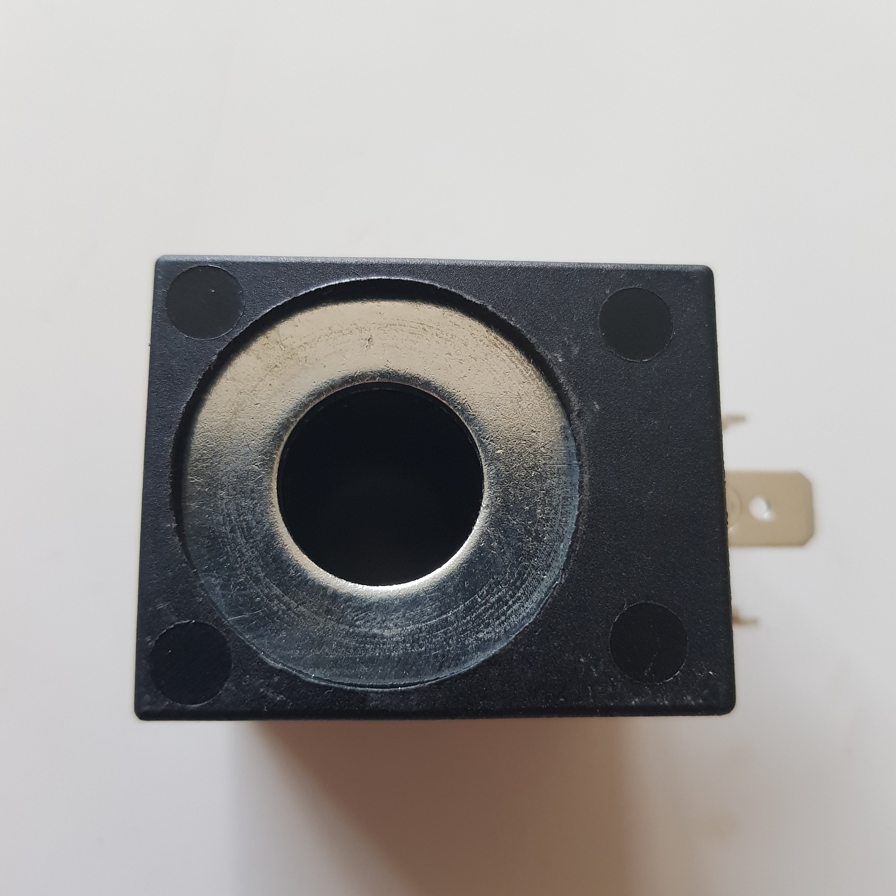 Bobina per elettrovalvola 8W 220V Foro contrale da 13,5mm/1 UNIVERSALE
