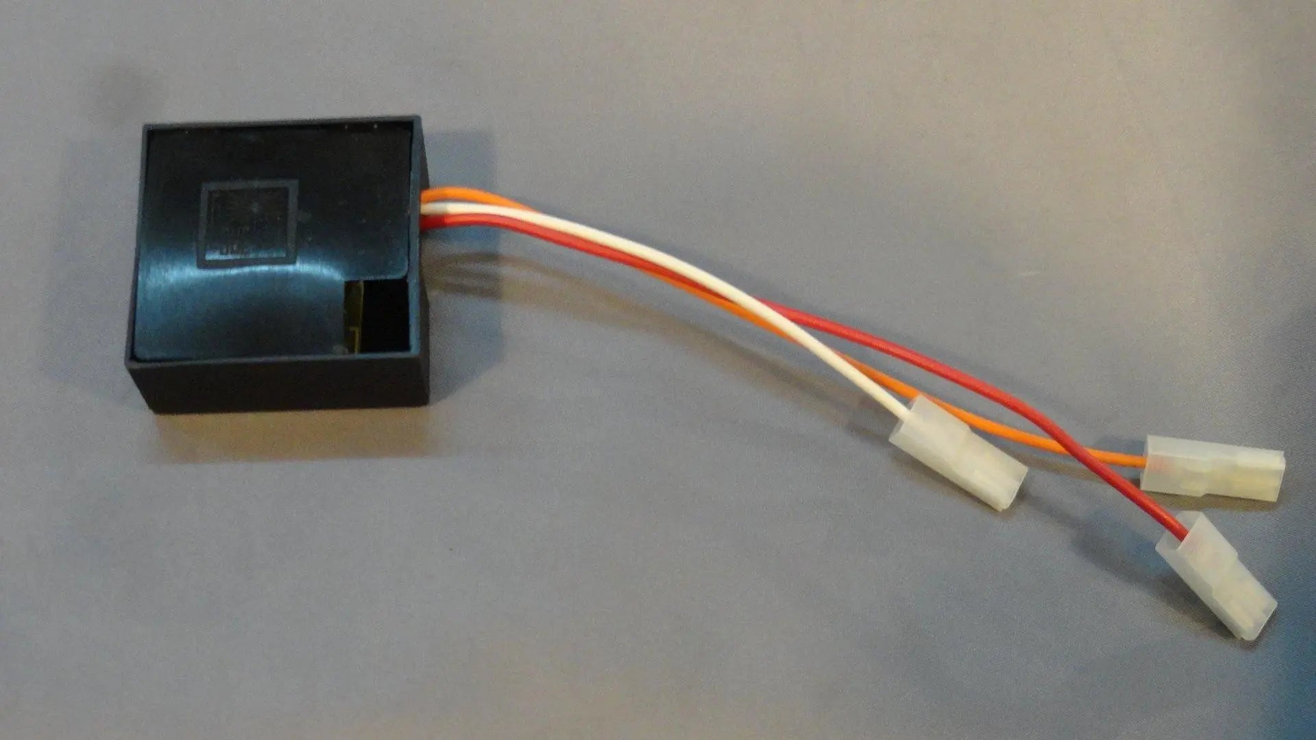 Scheda elettronica con 3 fili per affettatrice Rgv s.l. cev RGV